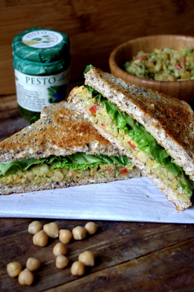 Meatless Monday: Mashed Chickpea & Pesto Sandwich 