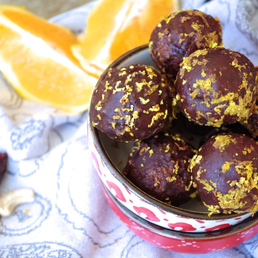 Chocolate Orange Balls via Nutritionist in the Kitch
