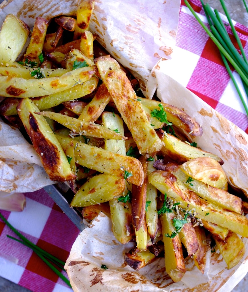 The Best Baked Herb & Garlic Fries EVER via Nutritionist in the Kitch!