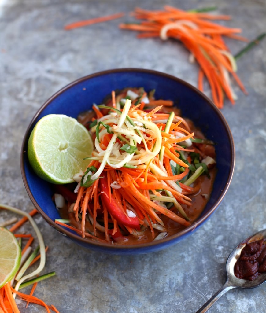 Coconut Lemongrass Raw Vegetable Salad // a delicious combination of Thai curry flavours with raw zucchini, sweet potato, carrots, and bell pepper! // nutritionistinthekitch.com