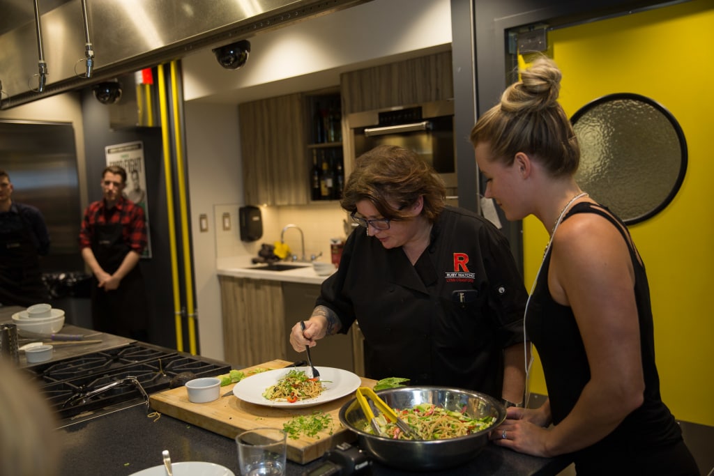 NITK Gets Cooking With Catelli & Chef Lynn Crawford // Chilled Noodle Salad with Ginger Wasabi Dressing