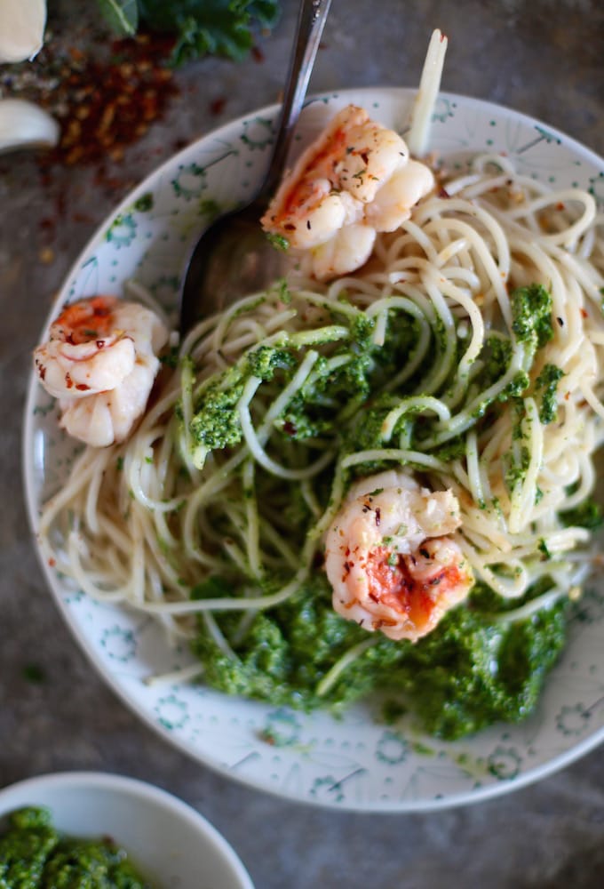 30-Minute Meal // Light Shrimp Scampi with Kale Pesto // Gluten & Dairy Free