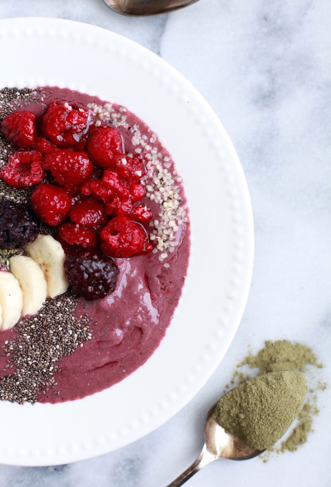 Energizing Winter Smoothie Bowl via Nutritionist in the Kitch