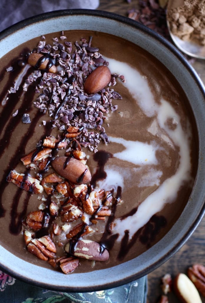 Mocha Nut Smoothie Bowl // Build A Better Smoothie via Nutritionist in the Kitch