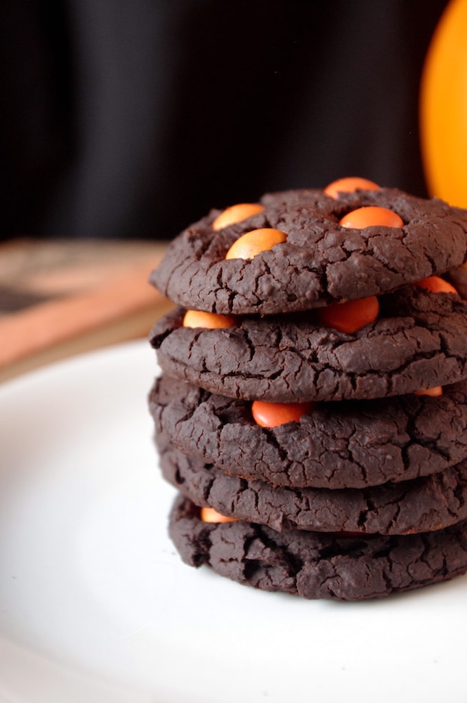 8 Easy & Healthy Halloween Treats for Kids & Adults Alike! - Fudgey Black Bean Cookies via Nutritionist in the Kitch