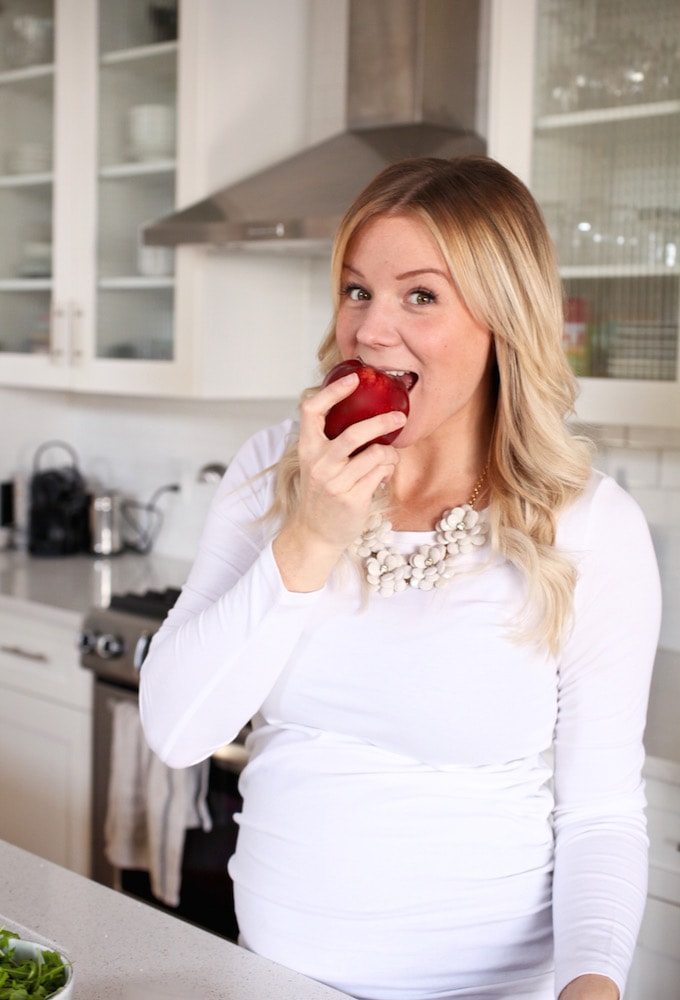 My Second Trimester Pregnancy Update & An Apple Inspired Amazon Giveaway!