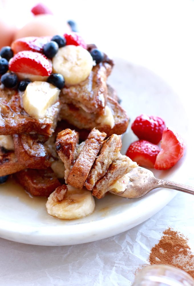 Lazy 5-Minute French Toast // Dairy & Gluten Free via Nutrition in the Kitch