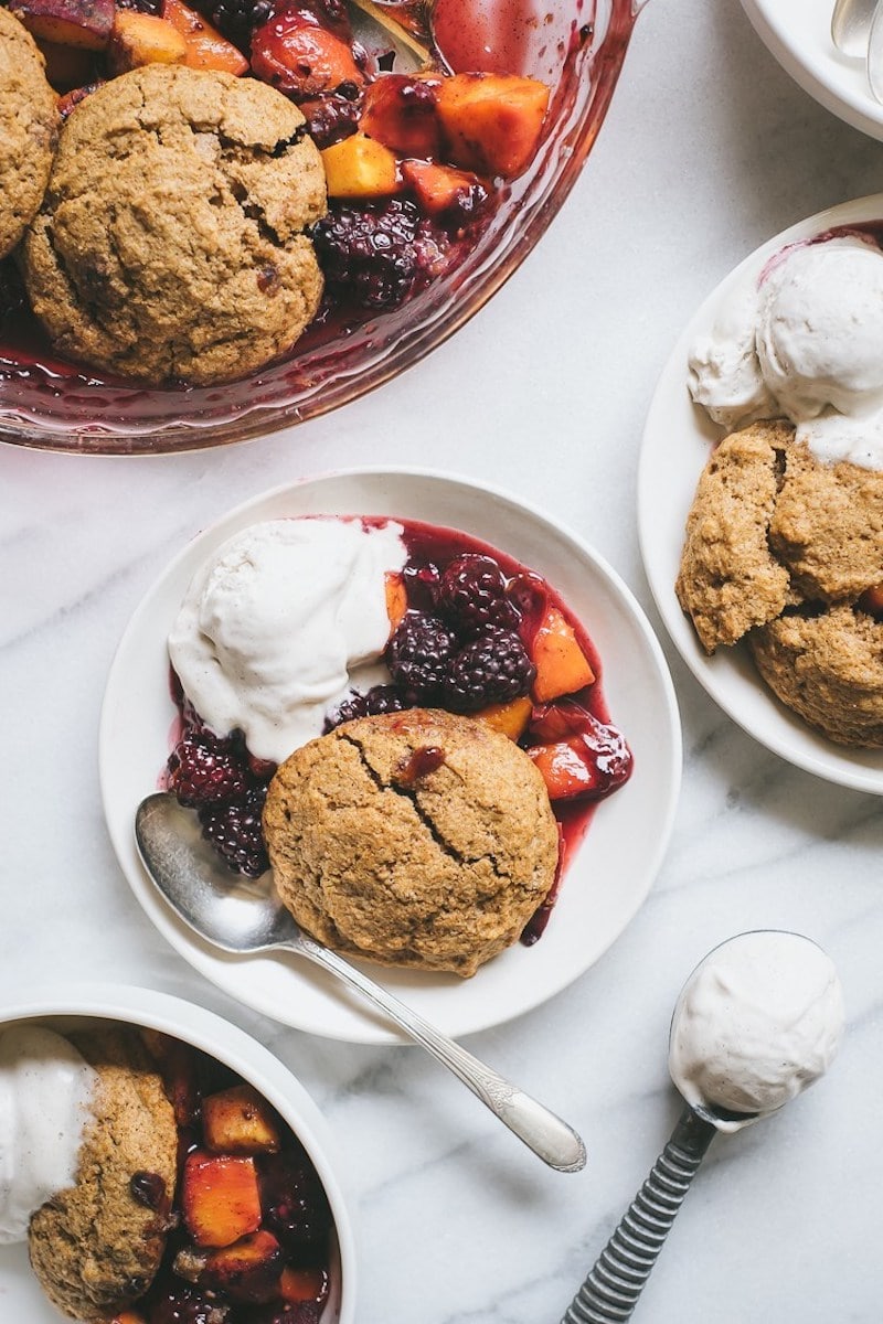 10 Delightful Berry Cobbler and Crumble Recipes