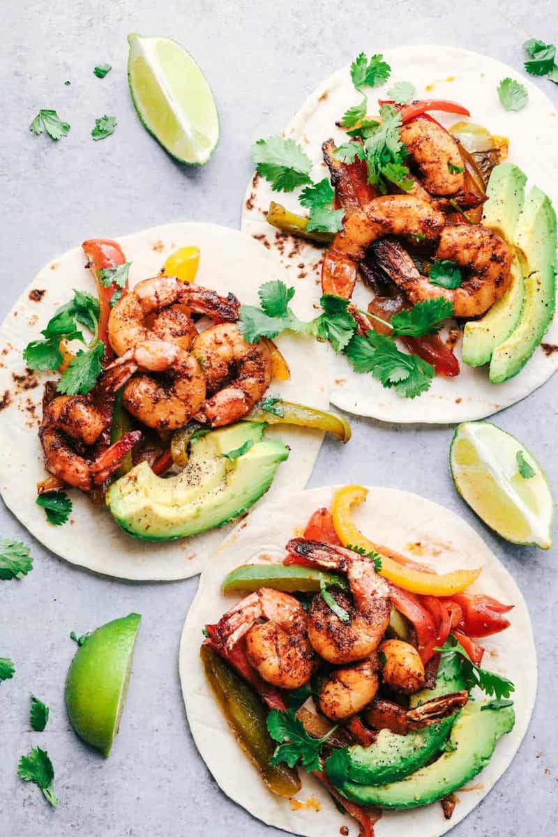 12 Healthy 20-Minute (or less!) Dinner Recipes - Skillet Blackened Shrimp Fajitas via The Recipe Critic