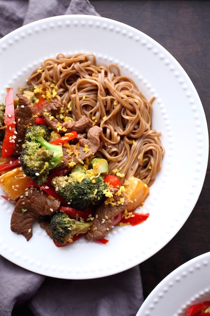 12 Healthy 20-Minute (or less!) Dinner Recipes - Healthy Orange Beef & Broccoli Bowl