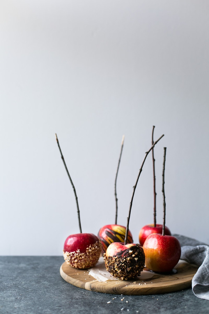 18 Healthy Gluten Free Halloween Treats - Vegan Caramel Apples