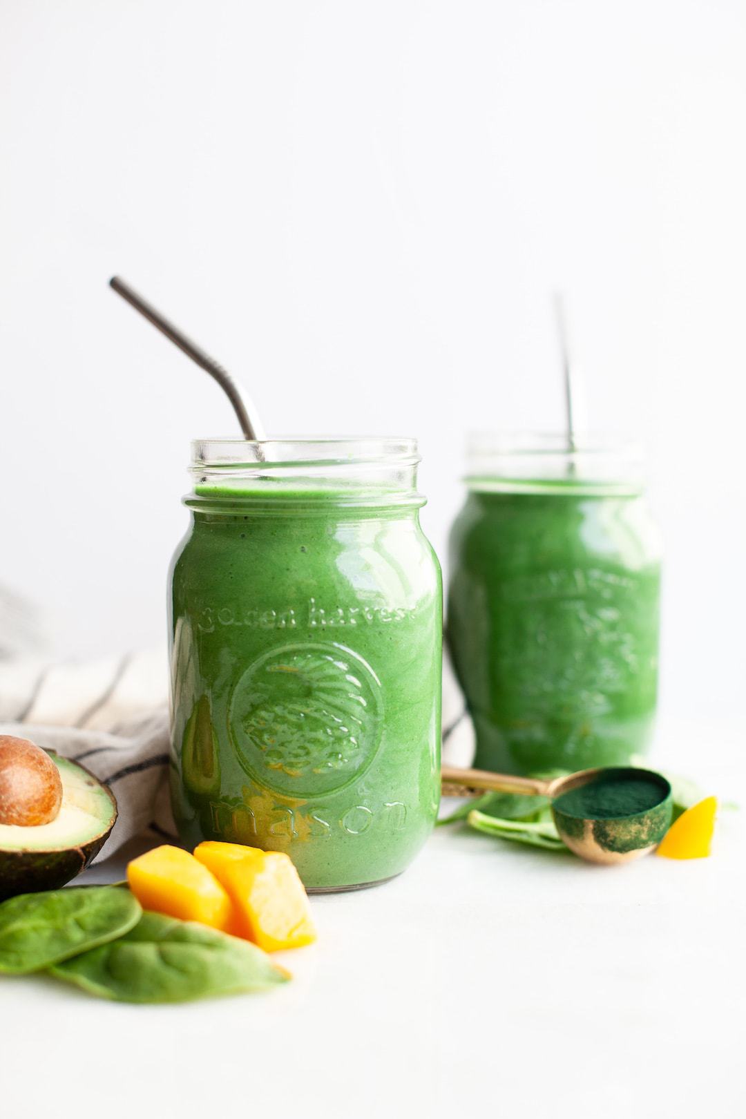 The Best Green Spirulina Smoothie - dairy free, gluten free, plant based