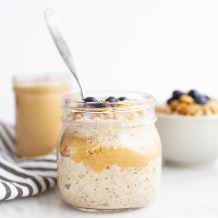Healthy, Easy, Simple Peanut Butter Overnight Oats