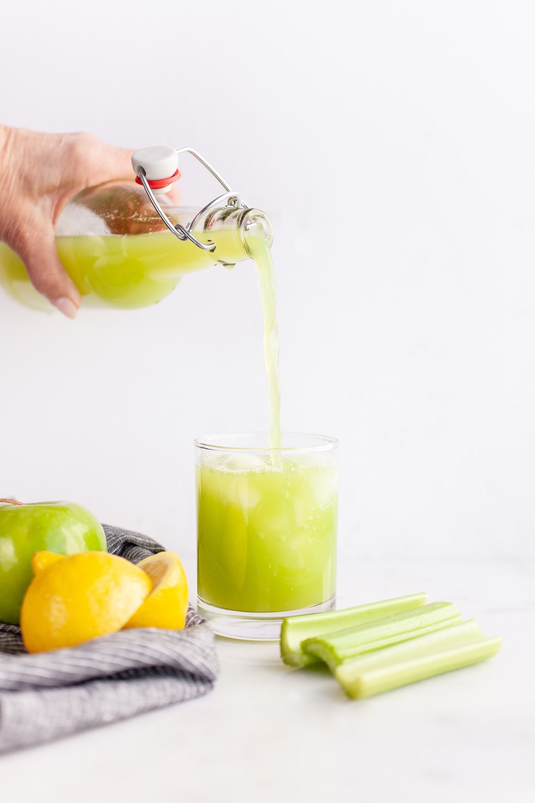 Delicious Celery Juice in a Vitamix (with apple and lemon!)