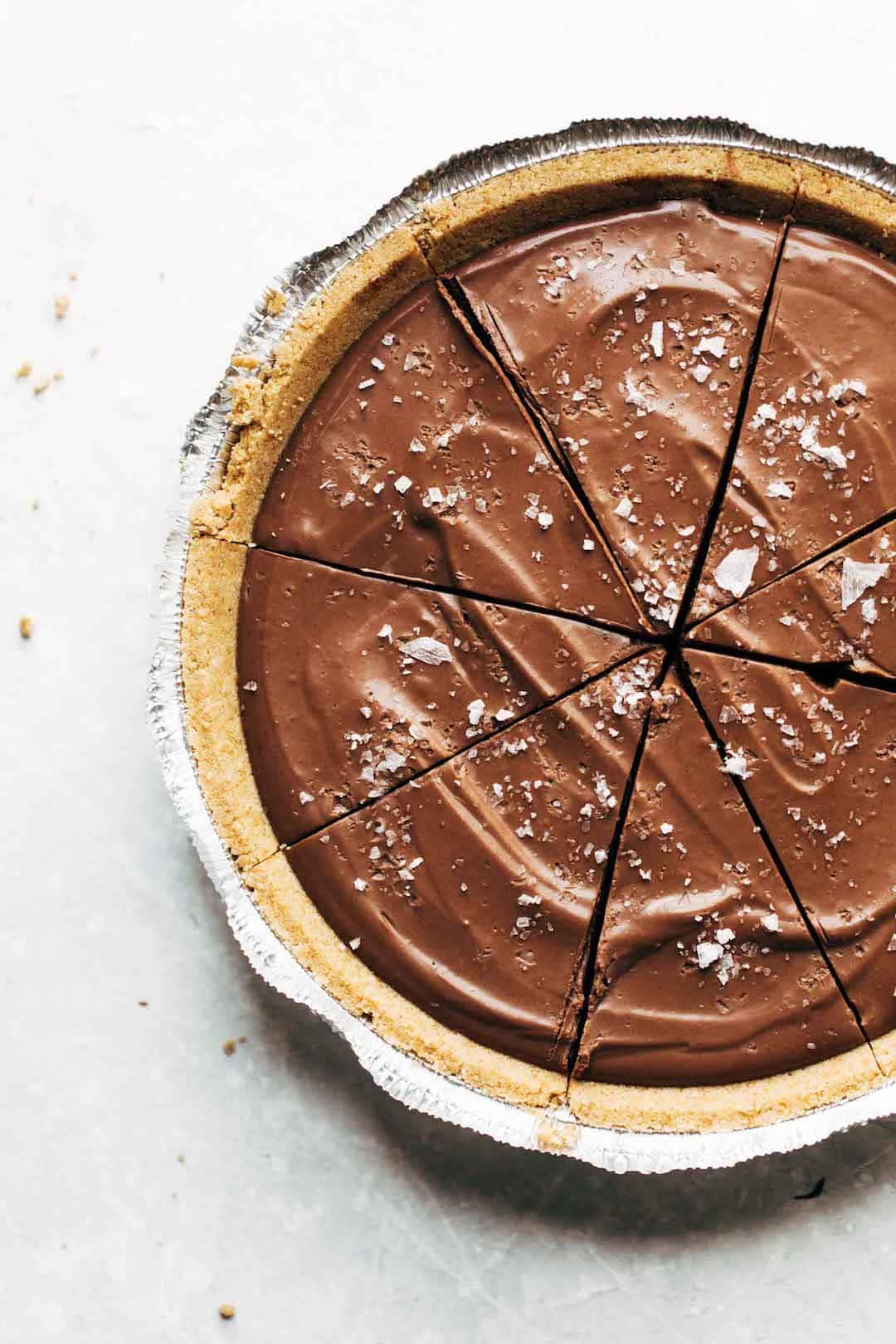 12 Super Easy Plant Based Desserts - Vegan Chocolate Pie