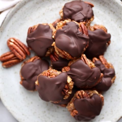 Healthy Dark Chocolate Turtles Recipe