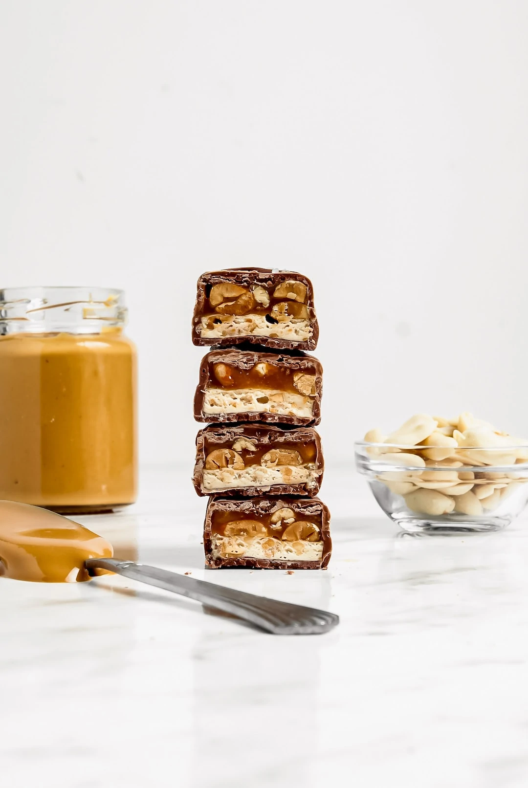 Healthy 'Snickers' Protein Bar
