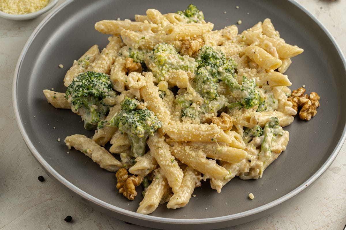Creamy Broccoli Pasta 10