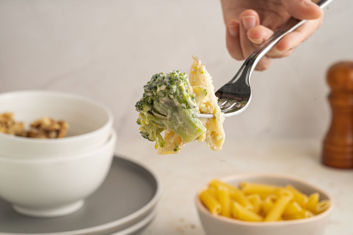 Creamy Broccoli Pasta 15