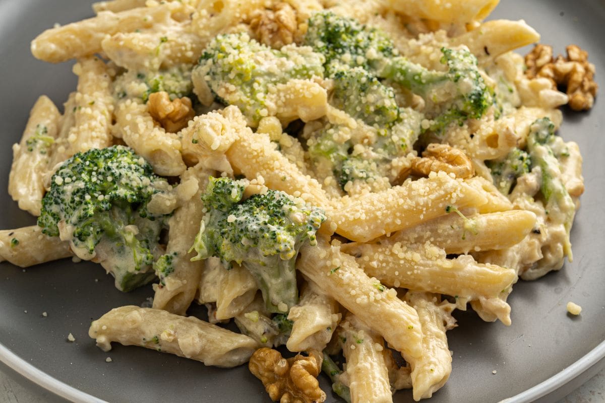 Creamy Broccoli Pasta 5
