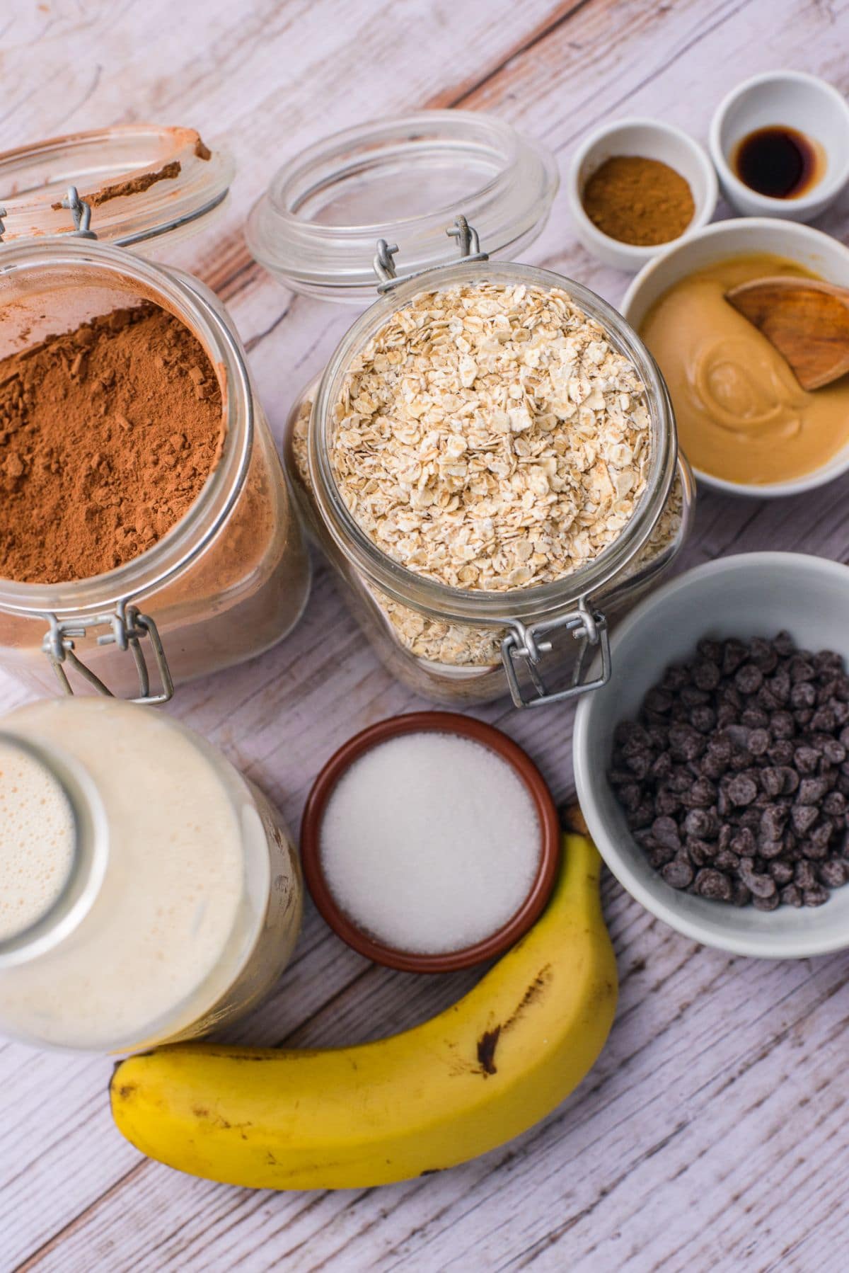 Chocolate overnight oats ingredients